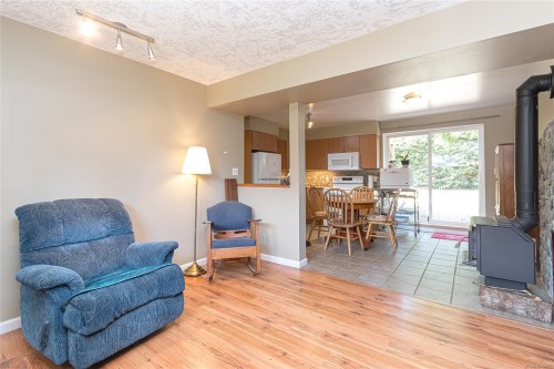 9480 Maryland Dr, Sidney, BC 