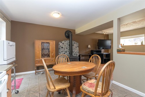 9480 Maryland Dr, Sidney, BC 