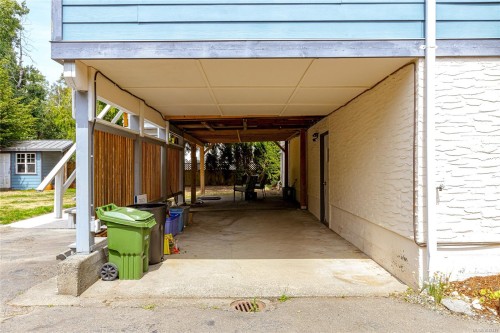 9480 Maryland Dr, Sidney, BC 