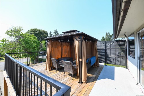 2178 Downey Ave, Comox, BC 