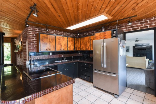 2178 Downey Ave, Comox, BC 