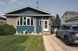 26 Bellemer DR  Winnipeg, MB R3V 1W5