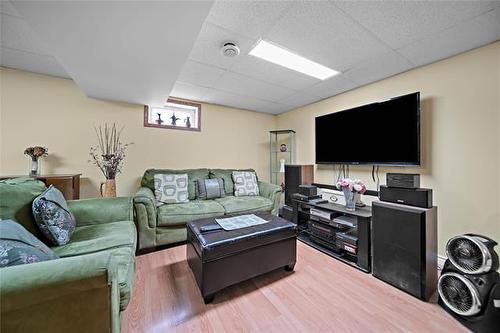103 Poplynn Dr, Winnipeg, MB - Indoor