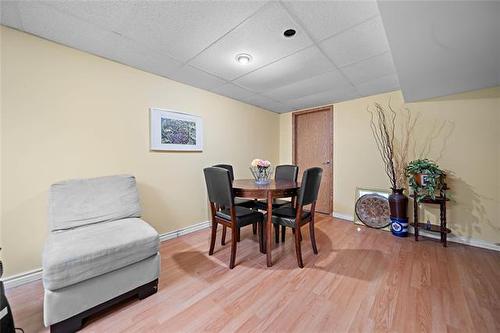 103 Poplynn Dr, Winnipeg, MB - Indoor Photo Showing Dining Room