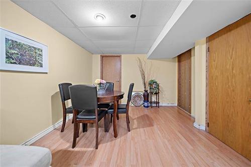 103 Poplynn Dr, Winnipeg, MB - Indoor Photo Showing Dining Room