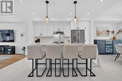 76 Windtree Way, Halton Hills, ON - Indoor Photo Showing Kitchen With Stainless Steel Kitchen With Upgraded Kitchen