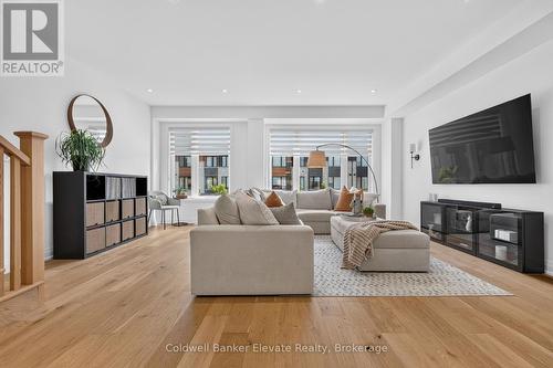 76 Windtree Way, Halton Hills, ON - Indoor Photo Showing Living Room