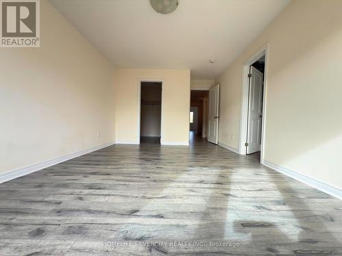 35 Sparkle Drive, Thorold, ON - Indoor Photo Showing Other Room