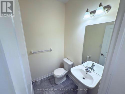 35 Sparkle Drive, Thorold, ON - Indoor Photo Showing Bathroom