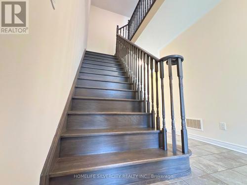 35 Sparkle Drive, Thorold, ON - Indoor Photo Showing Other Room