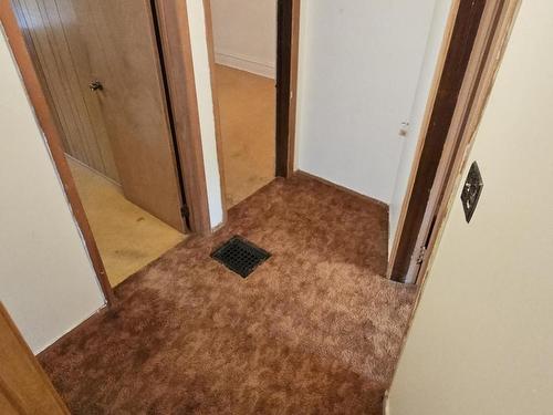 320 Dease Street, Thunder Bay, ON - Indoor Photo Showing Other Room