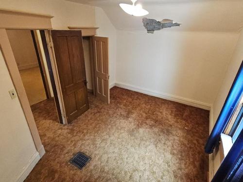 320 Dease Street, Thunder Bay, ON - Indoor Photo Showing Other Room