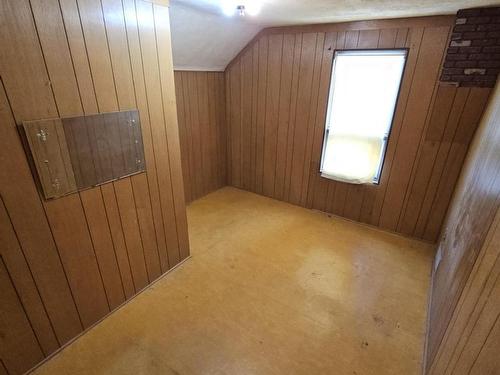 320 Dease Street, Thunder Bay, ON - Indoor Photo Showing Other Room