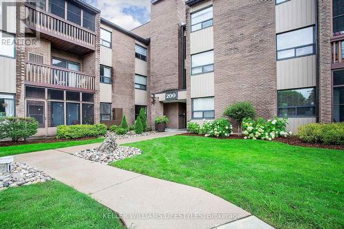 104 - 200 EVERGLADE CRESCENT  London North (North P), ON N6H 4P8