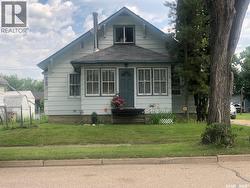 322 5th AVENUE E Canora, SK S0A 0L0