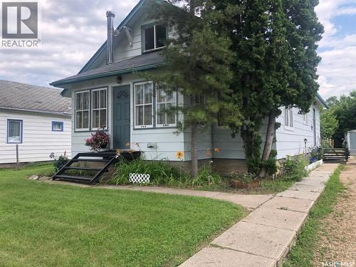 322 5Th Avenue E, Canora, SK - Outdoor