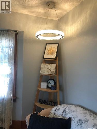 322 5Th Avenue E, Canora, SK - Indoor Photo Showing Bedroom