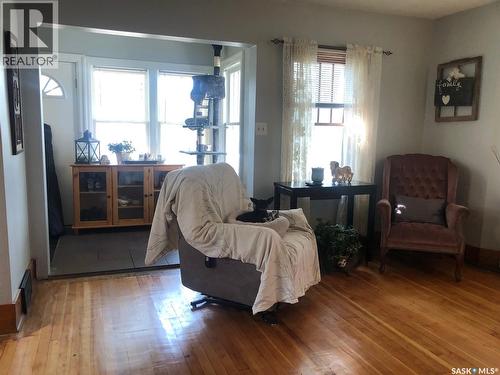 322 5Th Avenue E, Canora, SK - Indoor