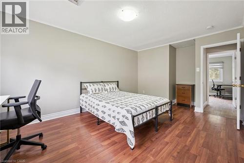 121 University Avenue E Unit# 11, Waterloo, ON - Indoor Photo Showing Bedroom