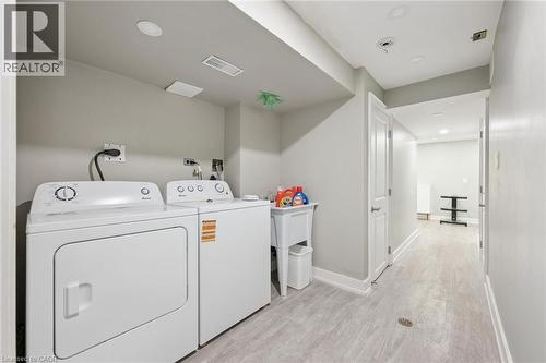 121 University Avenue E Unit# 11, Waterloo, ON - Indoor Photo Showing Laundry Room