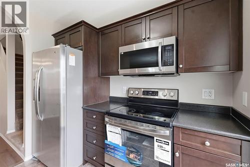 539 150 Langlois Way, Saskatoon, SK - Indoor Photo Showing Kitchen