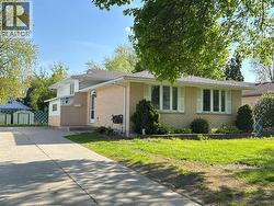 785 ROSS AVENUE Sarnia, ON N7T 7R1