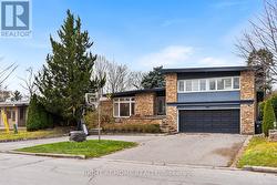 40 HEATHVIEW AVENUE Toronto, ON M2K 2C1