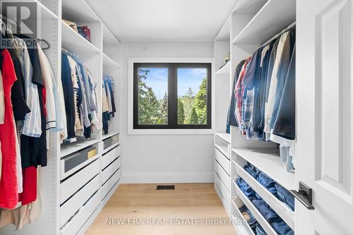 261 Pinetree Way, Mississauga, ON - Indoor With Storage