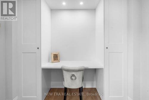 261 Pinetree Way, Mississauga, ON - Indoor Photo Showing Other Room