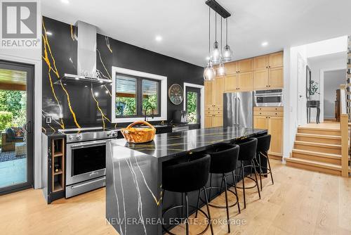 261 Pinetree Way, Mississauga, ON - Indoor