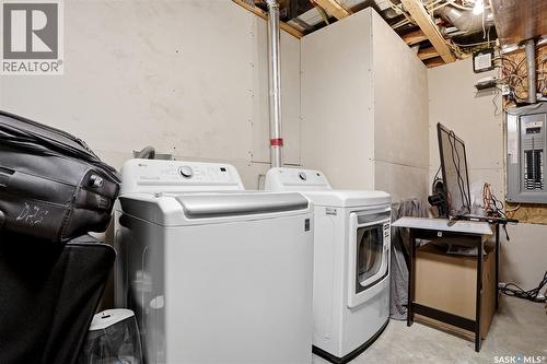 4868 Wright Road, Regina, SK - Indoor Photo Showing Laundry Room