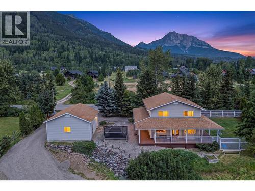 6152 Cunliffe Road Road  Fernie, BC V0B 1M5