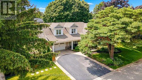 330 CAMELOT COURT  Burlington, ON L7L 2G3