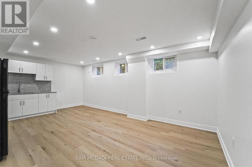 1821 Christopher Road, Mississauga, ON - Indoor