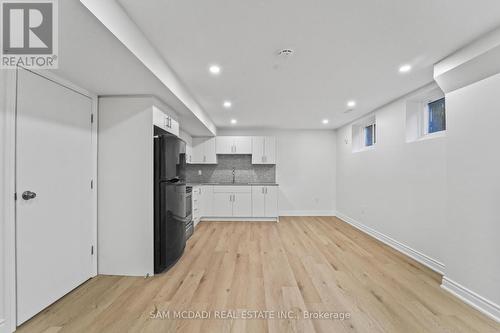 1821 Christopher Road, Mississauga, ON - Indoor