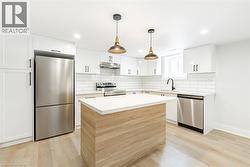 172 FENNELL Avenue E Unit# Lower Hamilton, ON L9A 1S3