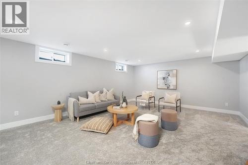 76 Bloomington Way, Chatham, ON - Indoor Photo Showing Other Room