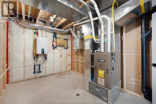 76 Bloomington Way, Chatham, ON - Indoor Photo Showing Basement