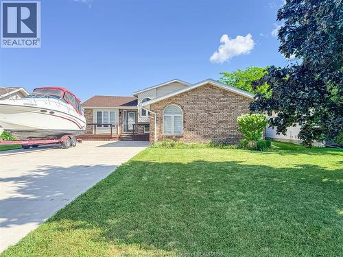 62 TOWNSVIEW ST  Essex, ON N8M 3E3