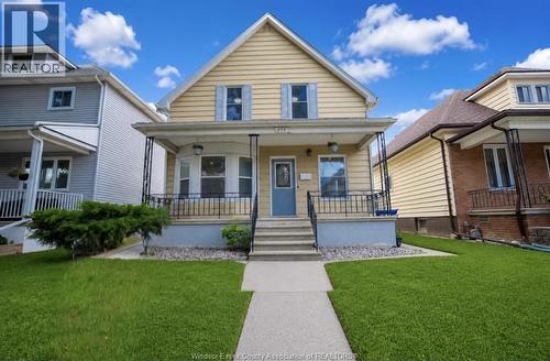 859 Pierre, Windsor, ON - Outdoor With Deck Patio Veranda With Facade