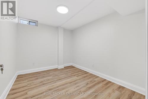 4326 Waterford Crescent, Mississauga, ON - Indoor Photo Showing Other Room
