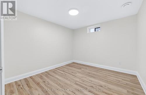4326 Waterford Crescent, Mississauga, ON - Indoor Photo Showing Other Room