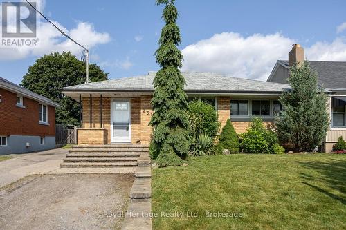 251 ELIZABETH STREET  Oshawa (Mclaughlin), ON L1J 5S5