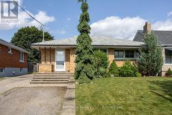 251 ELIZABETH STREET Oshawa (Mclaughlin), ON L1J 5S5