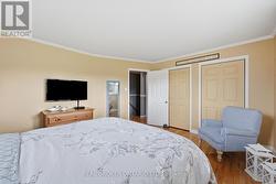 Primary Bedroom - 