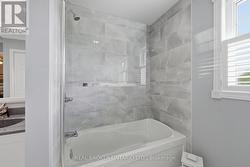 spacious 5 piece bath upper level - 