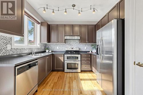 334 Williamson Road, Markham, ON - Indoor Photo Showing Kitchen With Stainless Steel Kitchen With Double Sink With Upgraded Kitchen