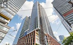 1001 - 400 KING STREET Toronto, ON M5V 1K2