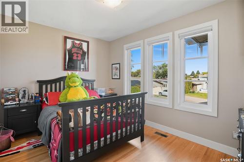 34 Leslie Place, Regina, SK - Indoor Photo Showing Bedroom