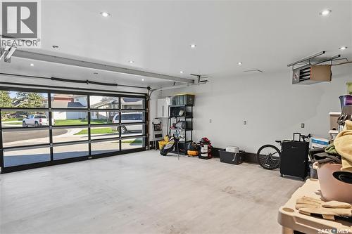 34 Leslie Place, Regina, SK - Indoor Photo Showing Garage